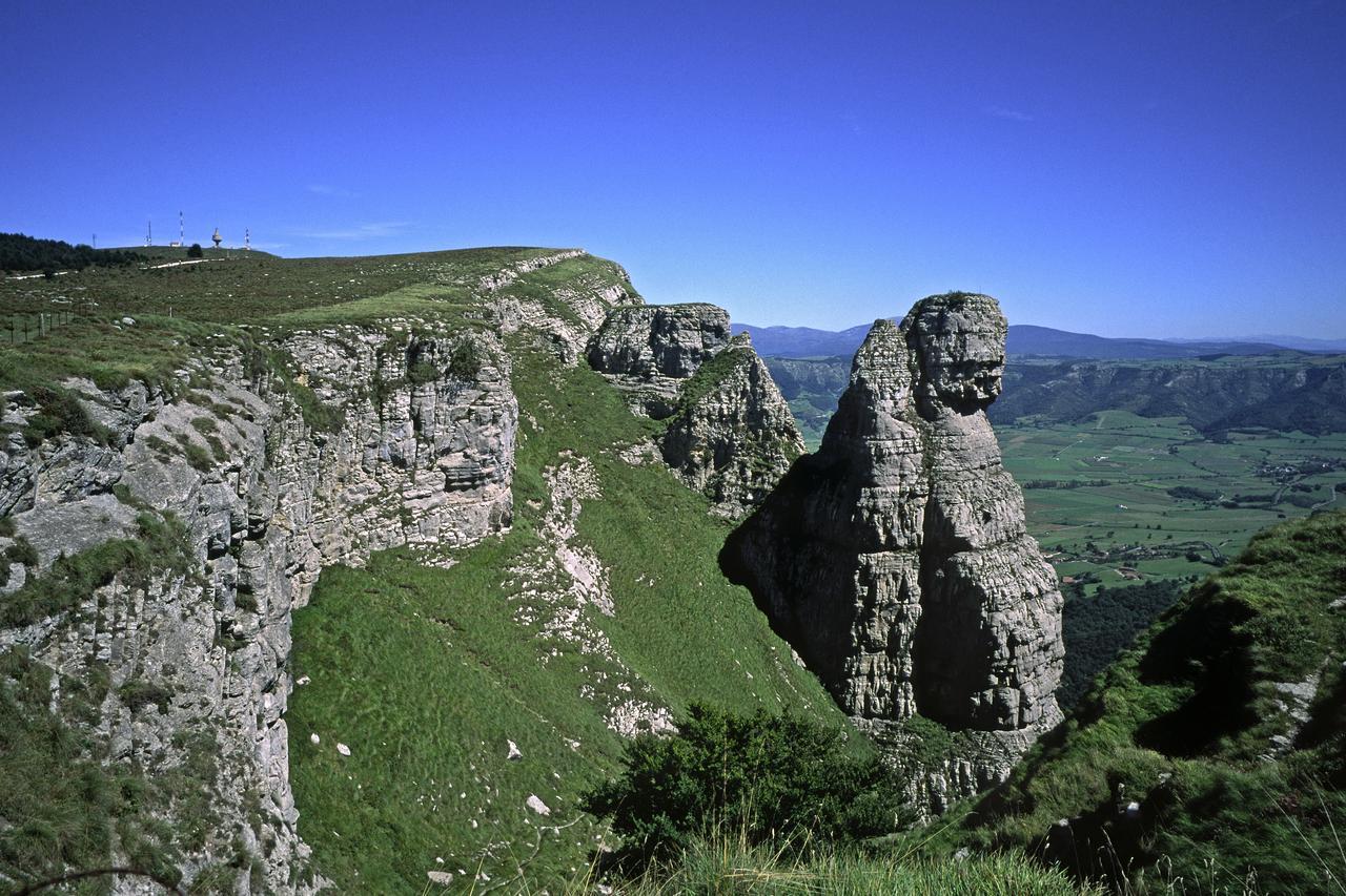 Ciudad De Orduña מראה חיצוני תמונה